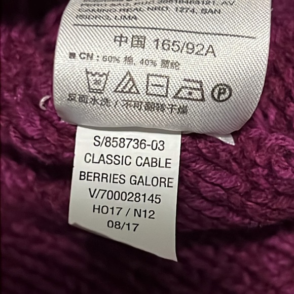 ⭐️ OLD NAVY Fuchsia Cable Knit Sweater ⭐️ - Picture 6 of 7